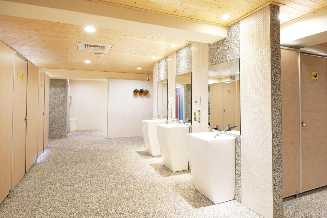 Ease Single Inn Taichung Extérieur photo